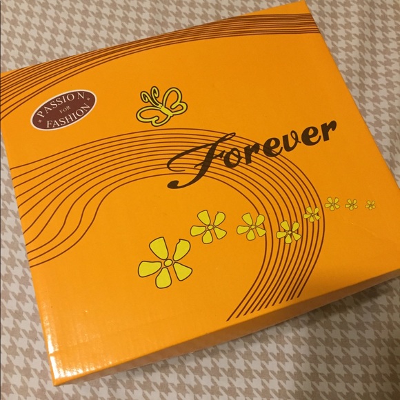 NWT. Forever Norita-68 Mid-Calf Slouch Wedge Boots. Size 7.5! - Picture 5 of 6